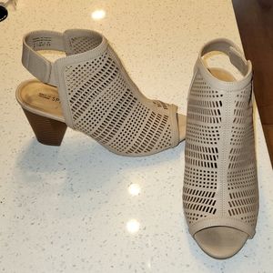 SPRING block heel, peep toe shoes